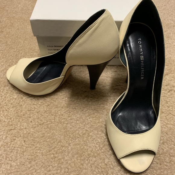 Samantha Fashion Shoe - Picture 3 of 4